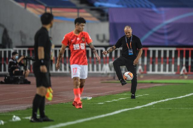 中国男篮前往沈阳备战日本 FIBA高度评价杨瀚森