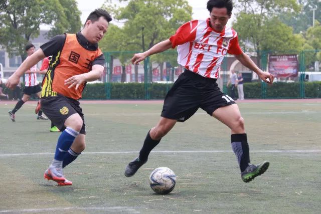 刘翔离职后15年不交广告分成 体育局对其态度引发热议